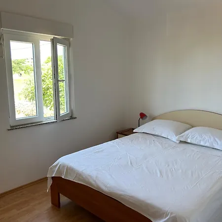 Apartment Anka Brala Posedarje