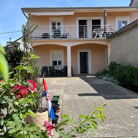 Apartment Anka Brala *