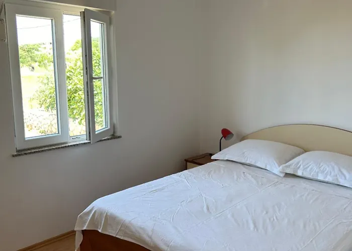 Apartment Anka Brala Posedarje